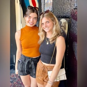 Meet your Posher, Emily